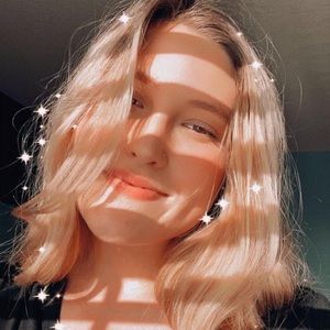 Meet your Posher, Alyvia